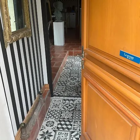 La Grange , Deluxe Double With Shower * Saint-Germain-du-Seudre